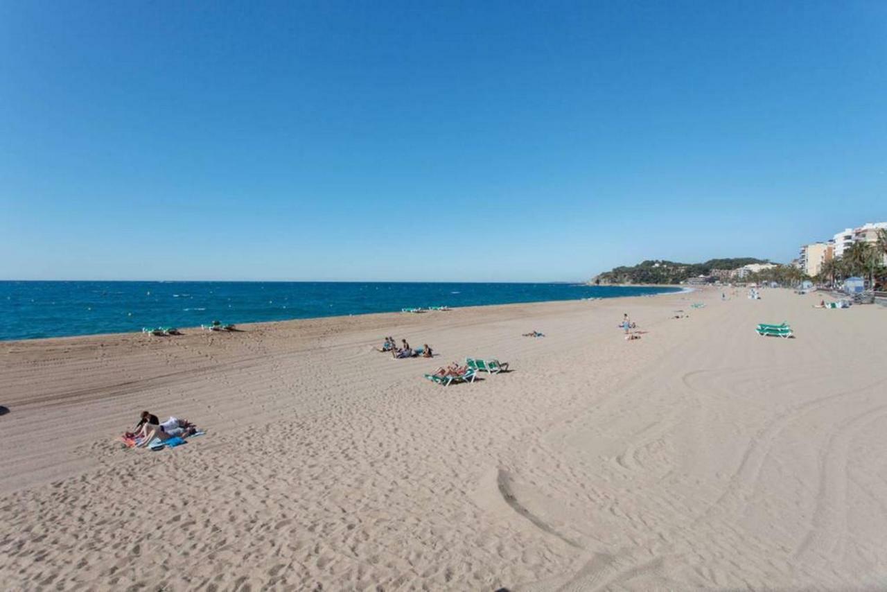 Maison Lamic 1 Lloret de Mar Bagian luar foto